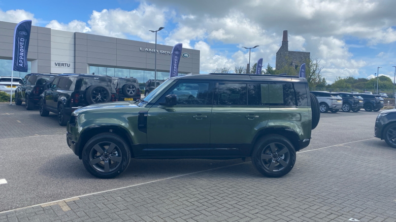 Land Rover Defender 3.0 D250 X-Dynamic SE 110 5dr Auto Diesel Estate